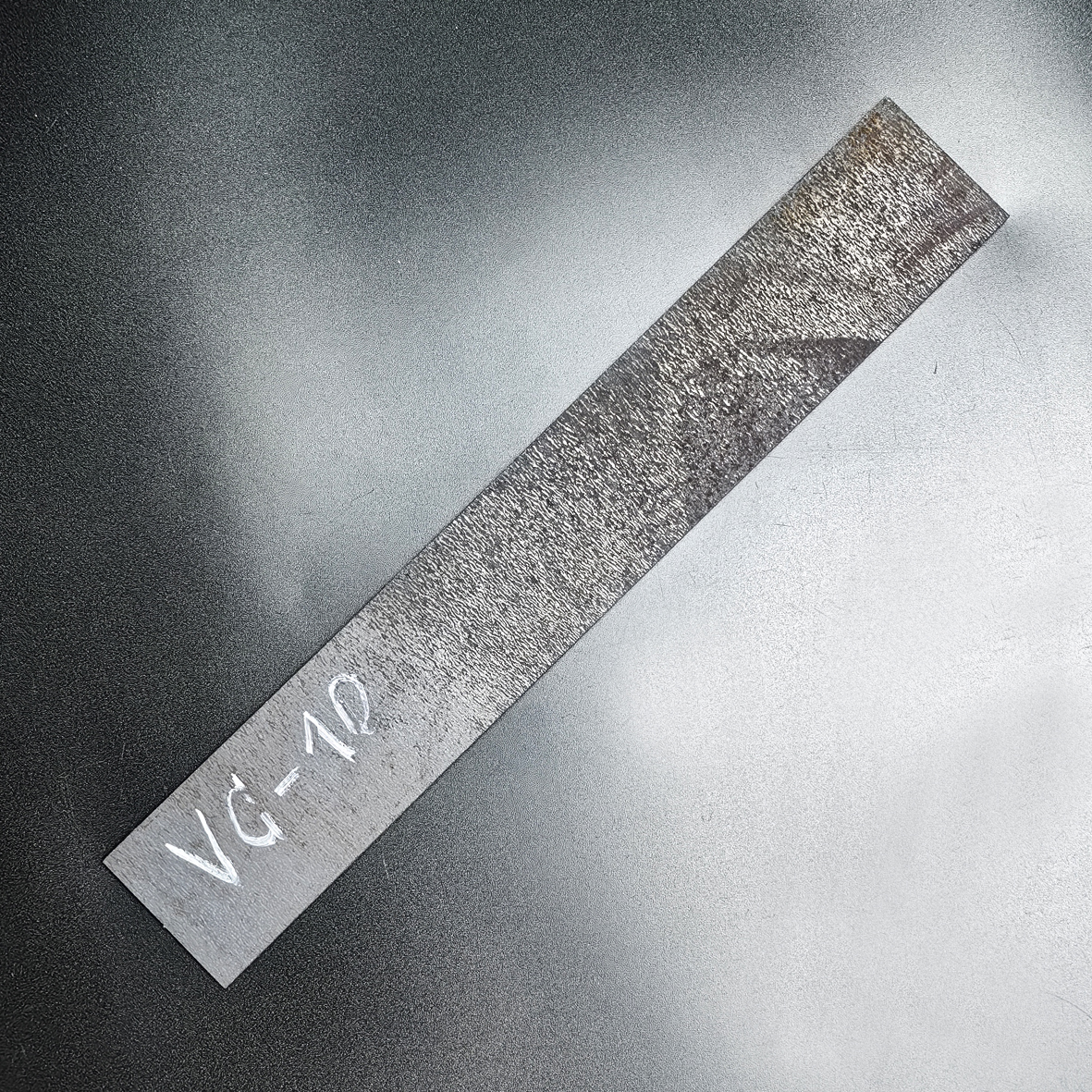 Заготовка для ножа из стали VG-10 размеры: 200х40х4 мм